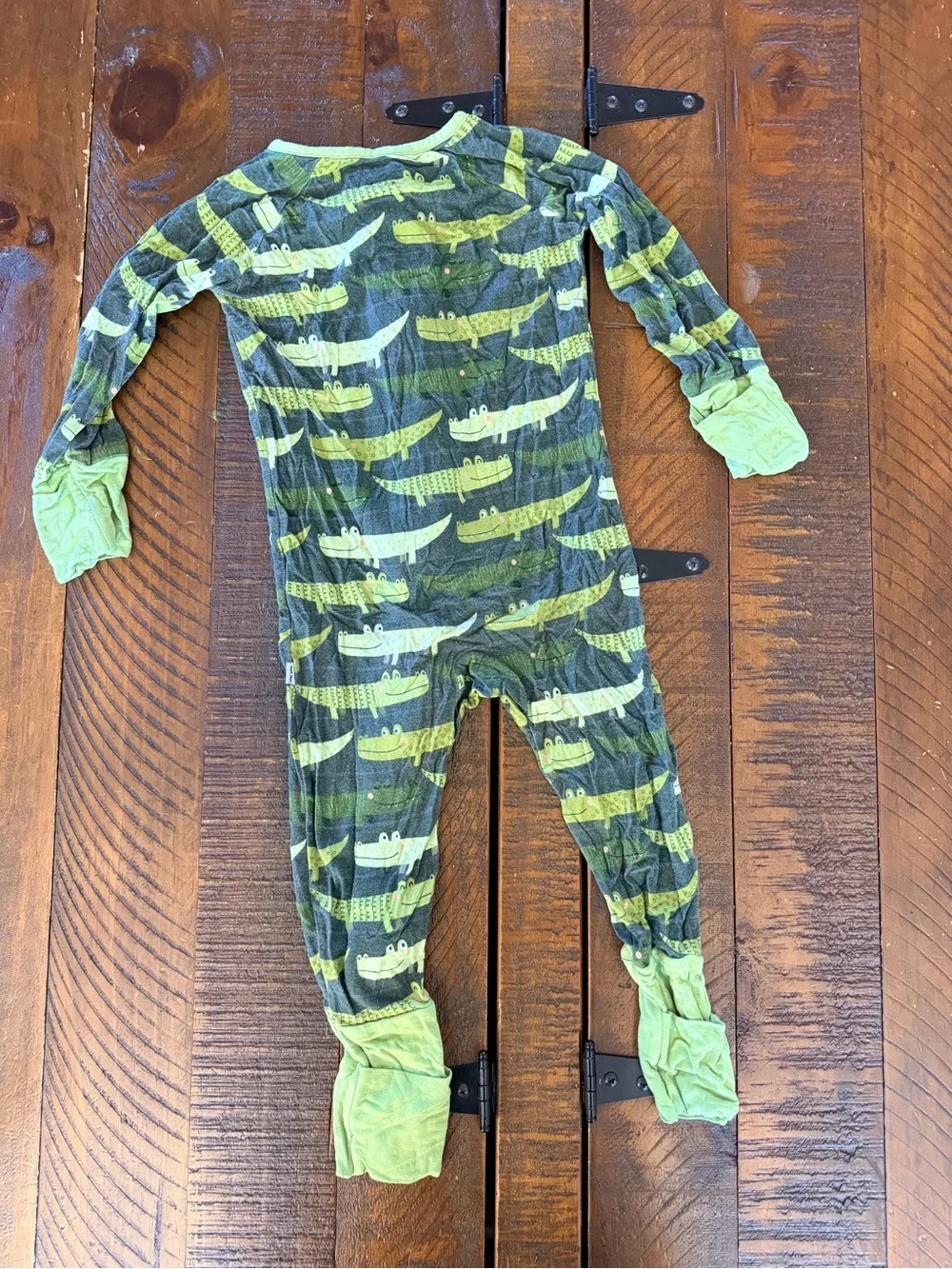Little sleepies 6-12 month zippy lot
